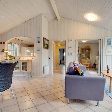 Holiday home Hauke - 250m From The Sea In Nw Jutland By Interhome